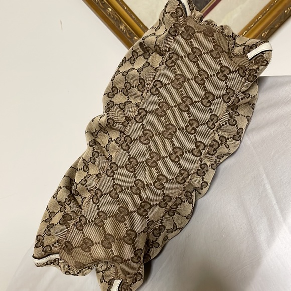 Vintage Gucci small handbag - Picture 6 of 10